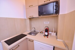 Studio, pemandangan kota | Interior