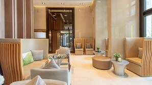 Condo, 1 Bedroom, Balcony, City View | Interior - Brand New Luxury 1 Br Near 2mrt 2bts 3 Shopping (Bangkok)