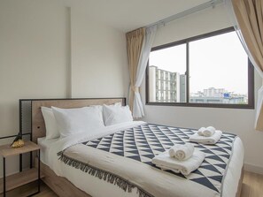 1 bedroom - Brand New Luxury 1 Br Near 2mrt 2bts 3 Shopping (Bangkok)