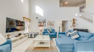 Villa, 5 Bedrooms, Private Pool, Garden View | Living room