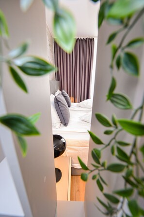 1 bedroom - Park Studio Cismigiu Gardens - Quiet Room - Smart Tv (Bucharest)