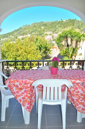 Apartment, 2 Bedrooms, Smoking, Balcony | Balcony