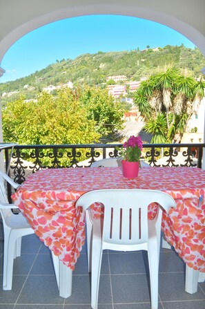 Departamento, 2 habitaciones, para fumadores, balcón | Balcón