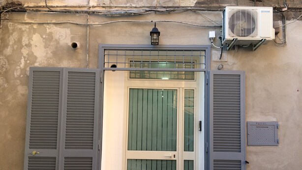 Loft, Smoking | Property entrance