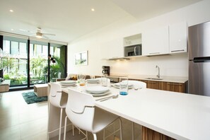 Departamento, 1 habitación, balcón, vista a la ciudad | Cocina privada