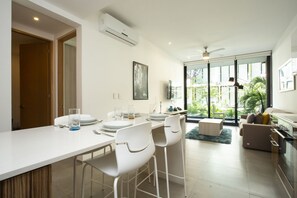 Apartment, 1 Bedroom, Balcony, City View | Dining - Lovely One Bedroom With Amazing Terrace View!! (Playa del Carmen)
