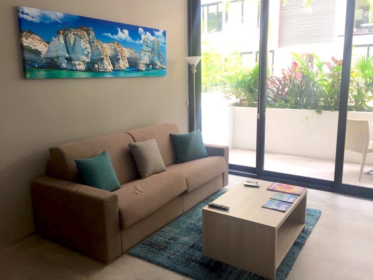 Apartment, 1 Bedroom, Balcony, City View | Interior