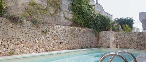 Piscina a l'aire lliure