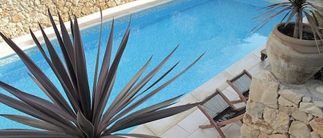 Apartment, 2 Bedrooms, Patio, Ocean View | Pool | Outdoor pool