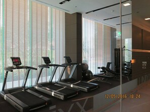 Condo, 1 Bedroom, Accessible, City View | Fitness facility