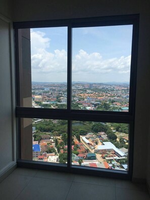 Condo, 1 Bedroom, Accessible, City View | Interior
