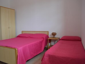 อพาร์ทเมนท์, 2 ห้องนอน, สูบบุหรี่ได้, ระเบียง | 3 ห้องนอน