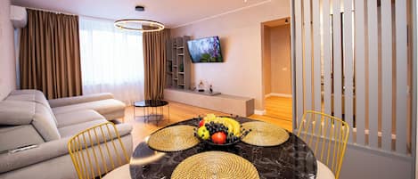 Apartment, 1 Bedroom, City View | Interior