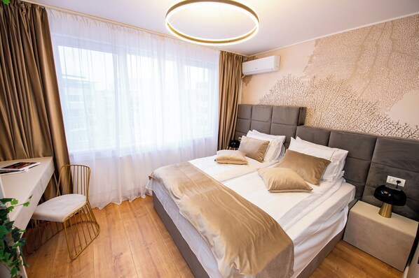 Apartment, 1 Bedroom, City View