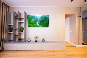 Apartment, 1 Bedroom, City View | Interior