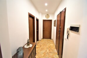 อพาร์ทเมนท์, 2 ห้องนอน, พร้อมสิ่งอำนวยความสะดวกสำหรับผู้พิการ, ระเบียง | ภายใน