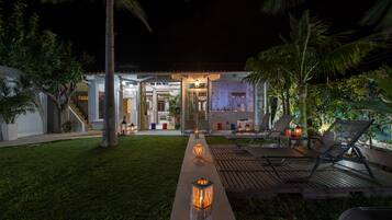 Vila, 6 quartos, piscina particular, vista para o jardim | Área da propriedade