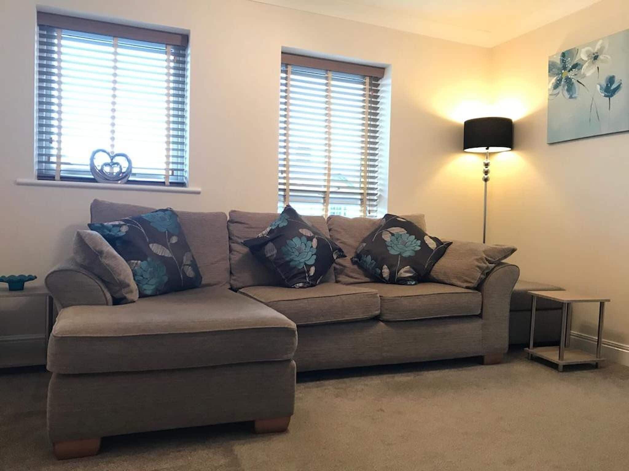 Apartment, 2 Bedrooms | Living area | TV