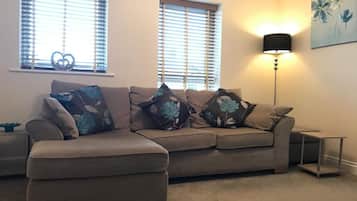 Apartment, 2 Bedrooms | Living area | TV