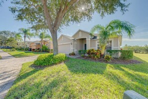Villa, 4 Schlafzimmer, eigener Pool, Gartenblick | Aussenbereich