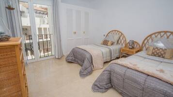 Apartment, 2 Bedrooms, Balcony, Ocean View | 2 bedrooms