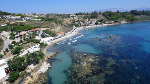 Sea Front Apartment 4 Beds With Balcony 250 Meters From the Beach