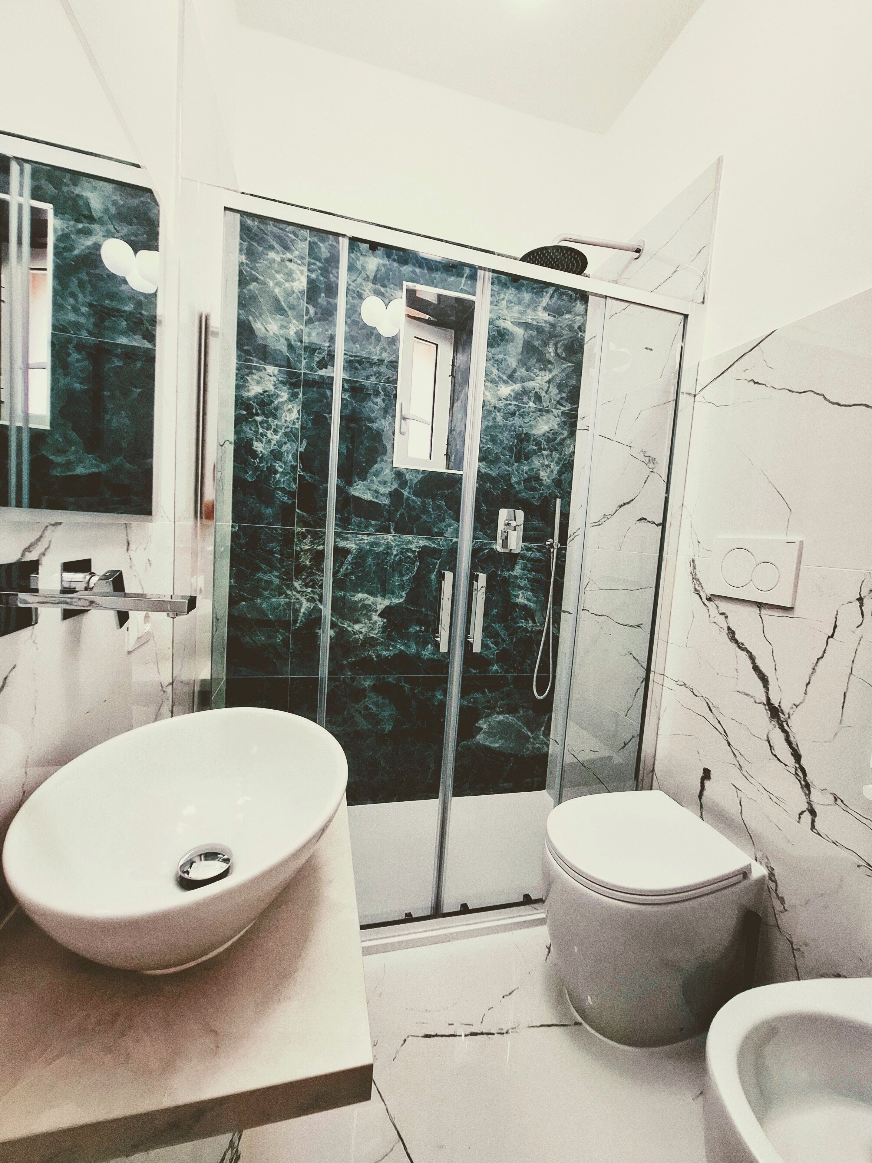 Apartment, 1 Bedroom, Patio | Bathroom | Combined shower/bathtub, towels, toilet paper