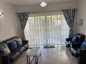 Appartement, 2 chambres, accessible aux personnes à mobilité réduite, fumeur | Salle de séjour