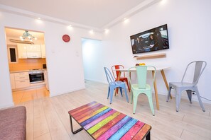 Apartamento, 2 habitaciones, vistas a la ciudad | Restauración