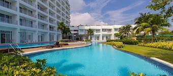 Seaview 2 Brs With Chicz Furniture Hua Hin Beach 3
