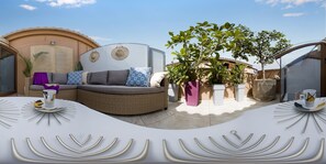 House, 3 Bedrooms, Balcony, City View | Property grounds
