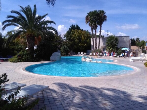 Apartment, 1 Schlafzimmer, barrierefrei, Raucher | Pool | Außenpool