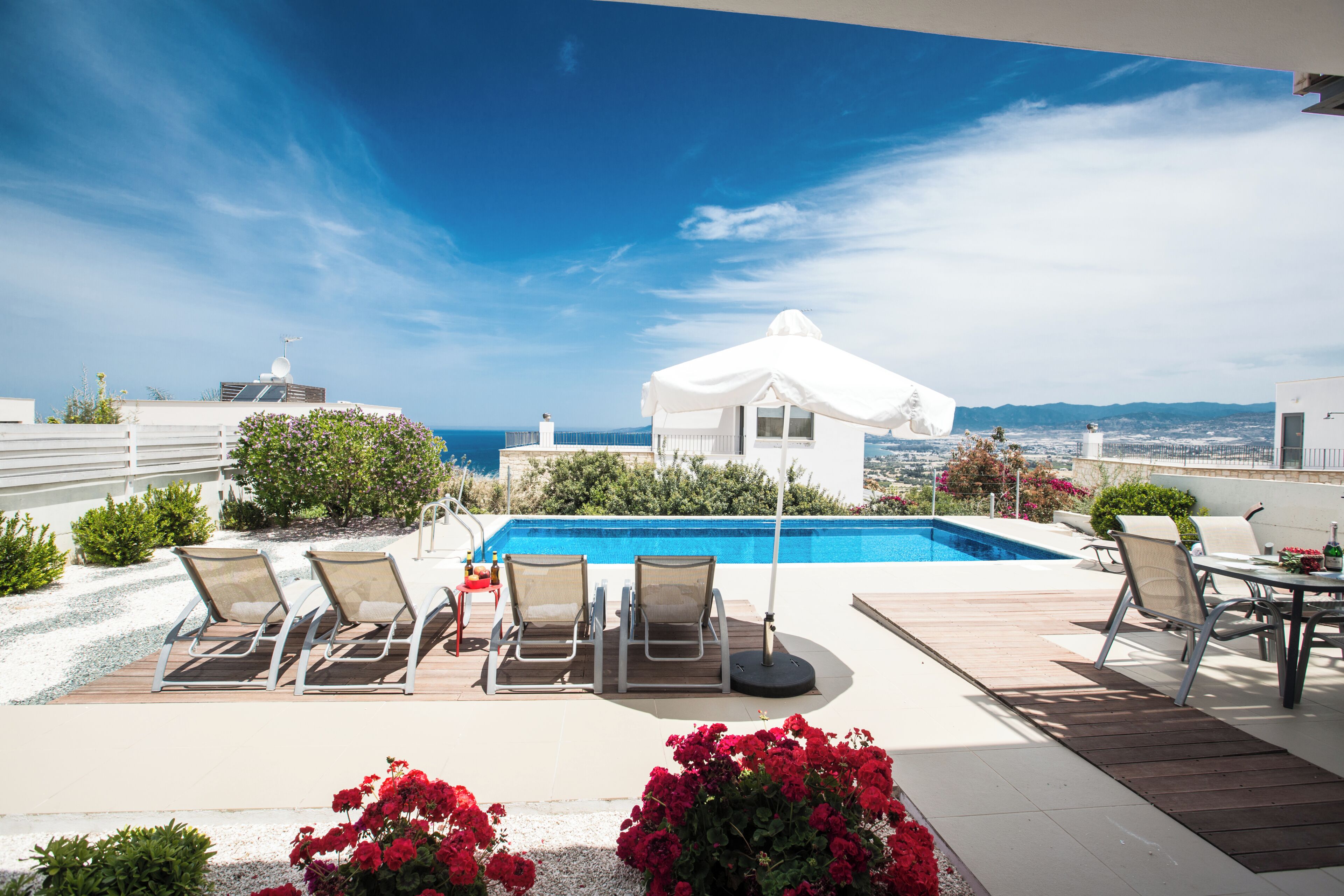 Vila, 3 quartos, piscina particular, vista para o jardim | Piscina | Piscina externa