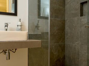 Condo, 2 Bedrooms, Balcony | Bathroom