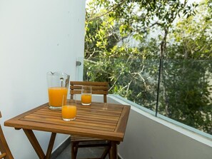 Condo, 2 Bedrooms, Balcony | Property grounds