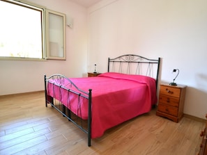 Apartment, 2 Bedrooms, Smoking, Balcony