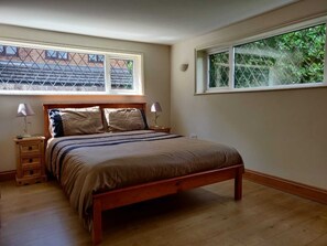 Nhà, 4 phòng ngủ, lò sưởi, quang cảnh vườn | 4 phòng ngủ