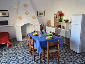 Appartement, 2 chambres, fumeur, balcon | Restauration