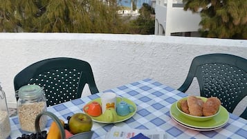 Appartamento, 2 camere da letto, fumatori, balcone | Ristoranti