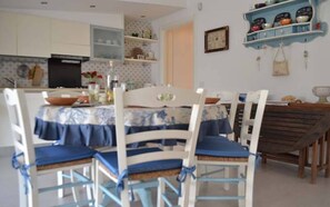 Dining - Cozy Holiday Home Villa Con Piscina Per 4 Posti - Pt54 With Pool Garden (Melendugno)