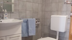 Luokittelematon kuva, 2 kautta 4, painike