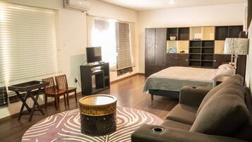 Apartment, 1 Bedroom, Smoking, Patio | 1 bedroom, WiFi