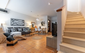 Villa, 2 Bedrooms, Smoking, Private Pool | Living area | Books