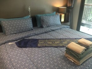 1 bedroom, WiFi - Patong Hill Cozy Studio With Nice Pool And Garden (Patong)