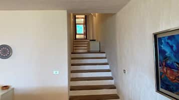 House, 3 Bedrooms, Smoking, Balcony | Interior