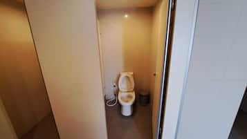 Apartment, 2 Bedrooms, Accessible, Balcony | Interior