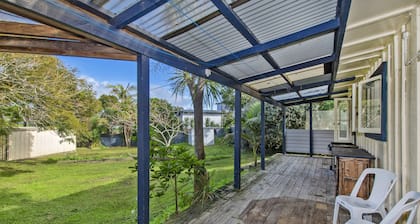 Beachy Bach - Mangawhai Heads Holiday Home
