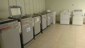 อพาร์ทเมนท์, 1 ห้องนอน, พร้อมสิ่งอำนวยความสะดวกสำหรับผู้พิการ, ระเบียง | ภายใน