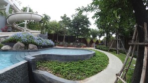 Pool - 3337 - Downtown Studio Apartment, Unixx Pattaya (Pattaya)