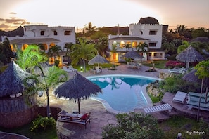 Pool - Kibali Amazing Two Bedroom Apartment (Malindi)